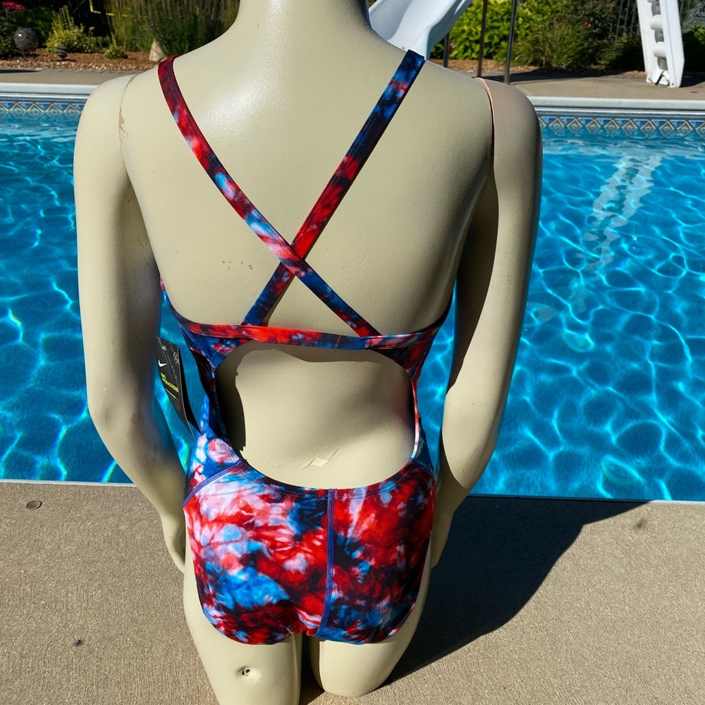 Nike Hydrastrong Swimsuit - Picture 5 of 16